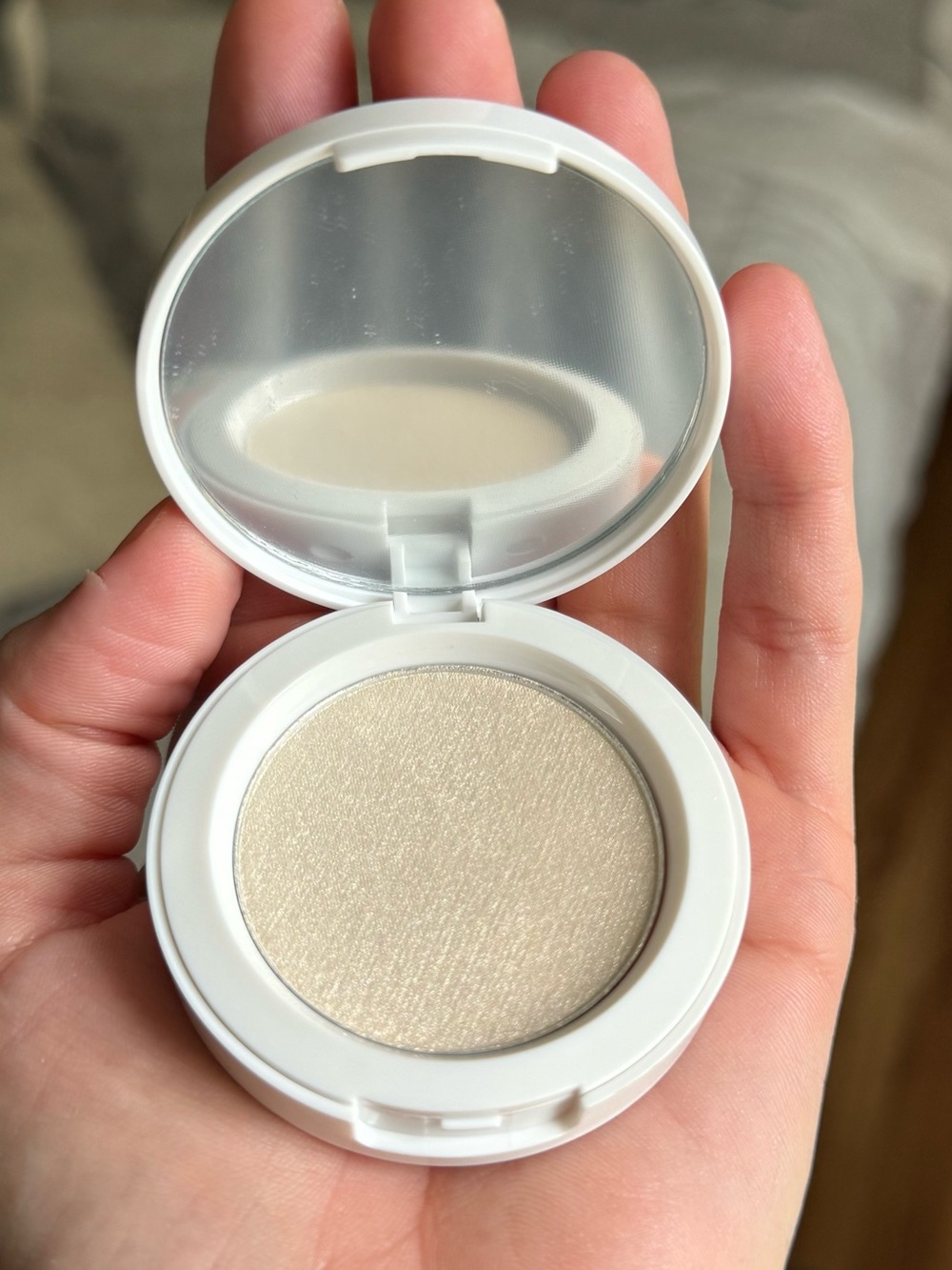 NIB F.A.R.A.H. Light Collection Highlighter in Zahra - Picture 2 of 3